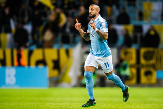 Malmö FFs Guillermo Molins byts in