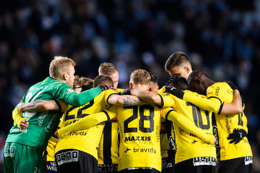 Häckens spelare samlas