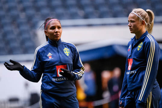 Madelen Janogy and Hanna Glas of the Swedish women national