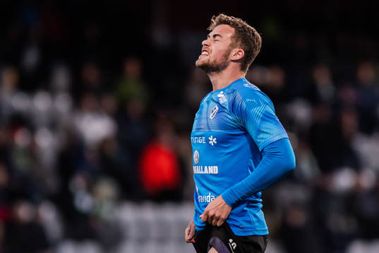 Halmstads Gabriel Gudmundsson reagerar