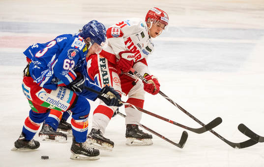 Oskarshamns Robin Söderqvist och Timrås Filip Hållander