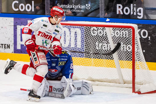 Timrås Filip Hållander gör 2-4 bakom Oskarshamns