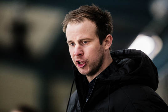 Helsingborgs tränare Peter Hallunder kvalet till Division