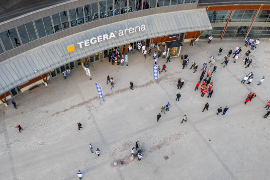Tegera Arena innan direktkval 4 till SHL mellan Leksand och
