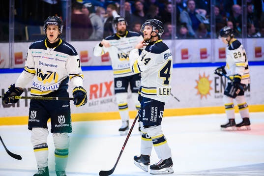 s Sebastian Wännström och Mikko Lehtonen deppar