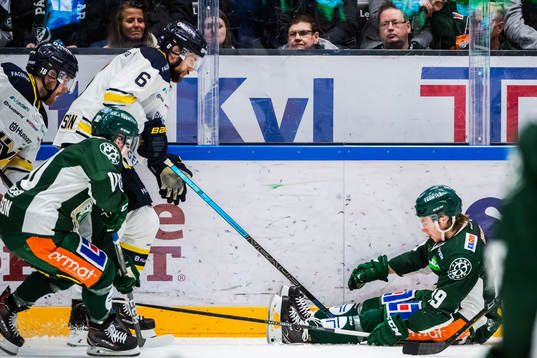 s Christoffer Persson och Färjestads Oskar Steen