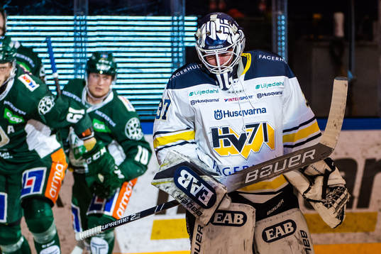 s målvakt Jonas Gunnarsson  deppar
