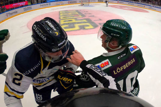 s Kristofer Berglund och Färjestads Marcus Nilsson