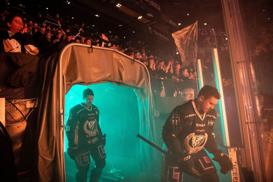 Färjestads Sebastian Erixon och Jens Westin åker ut på