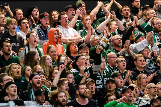Färjestads supportrar jublar
