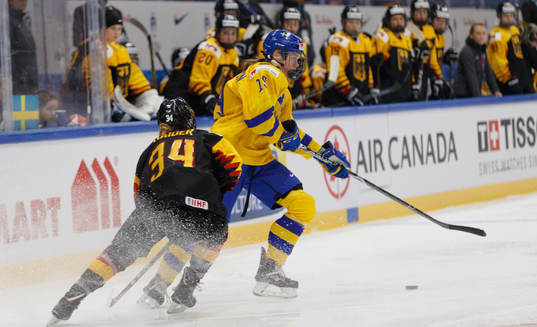 Celina Haider #34, GER and Sara Hjalmarsson #19, SWE