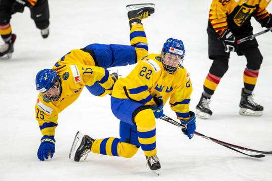 Lisa Johansson #15, SWE, Lina Ljungblom #22, SWE