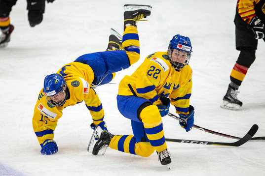 Lisa Johansson #15, SWE, Lina Ljungblom #22, SWE