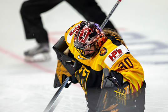 Jennifer Harss #30, GER