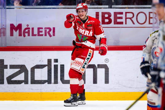 Timrås Henrik Törnqvist jublar