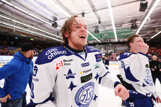 Leksands spelare jublar