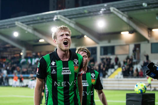 GAIS Carl Elfgren Nyström jublar