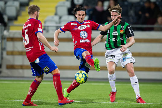 Östers Mattias Pavic och GAIS August Wängberg