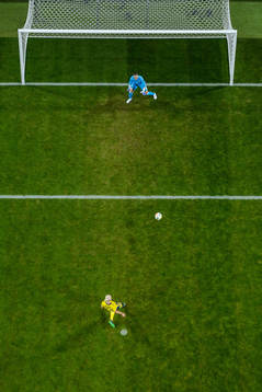 Caroline Seger of Sweden scores the 1-2 goal behind