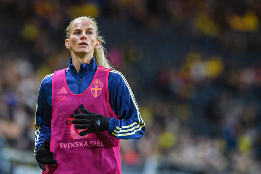 Sofia Jakobsson of Sweden warming up