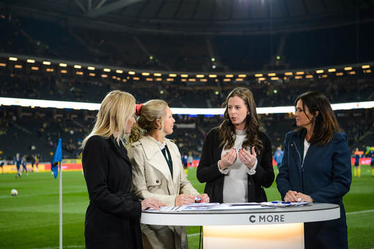 Former football player Lotta Schelin in the Cmore studio