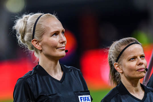 Referee Lina Lehtovaara