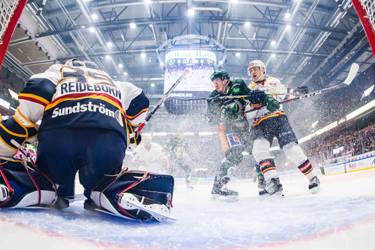 Färjestads Joakim Nygård och Djurgårdens Tom Nilsson