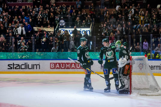 Färjestads Theodor Lennström, Daniel Viksten och målvakt