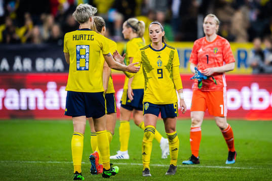 Lina Hurtig and Kosovare Asllani of Sweden looks dejected