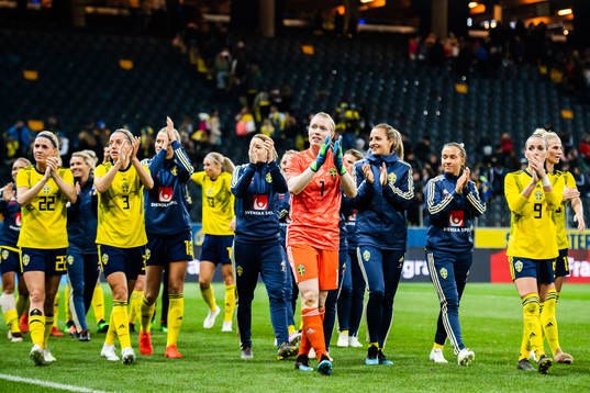 Olivia Schough, Linda Sembrant, goalkeeper Hedvig Lindahl