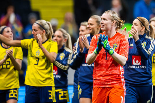 Goalkeeper Hedvig Lindahl of Sweden thanks the supporters