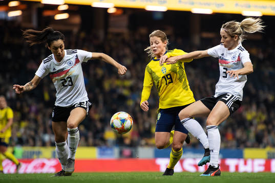 Sara Doorsoun and Kathrin Hendrich of Germany in action