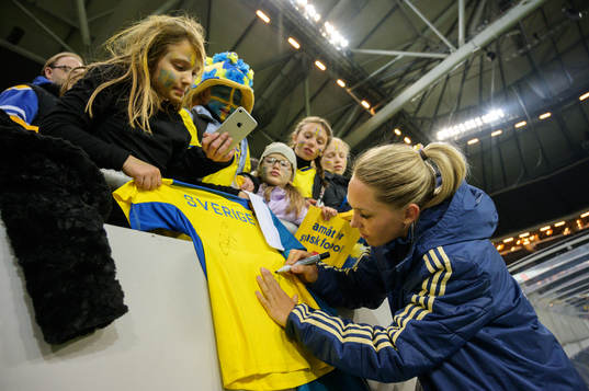 Elin Rubensson of Sweden signs autographs