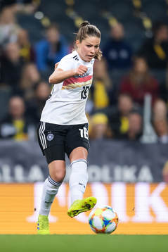 Melanie Leupolz of Germany