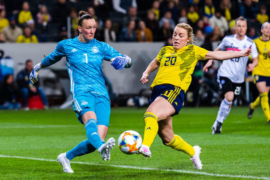 Goalkeeper Almuth Schult of Germany and Mimmi Larsson of