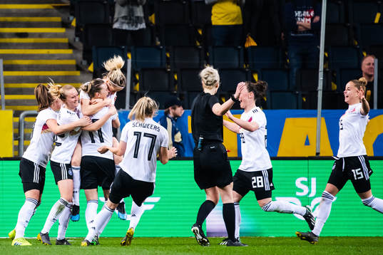 Players of Germany celebrates