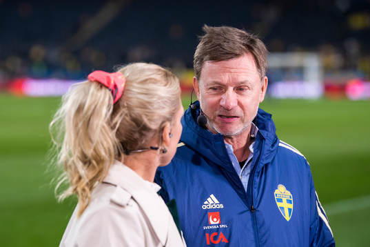Anna Brolin and Peter Gerhardsson, head coach of Sweden in