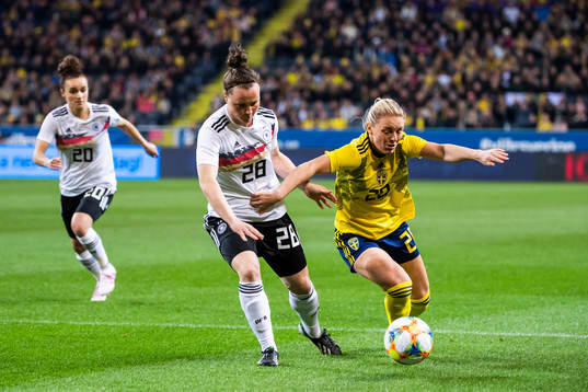 Mimmi Larsson of Sweden and Marina Hegering of Germany