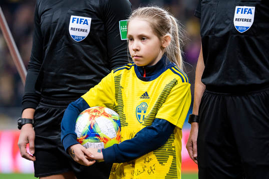 Sara Mazgaj from the "Min stora dag"- foundation with the