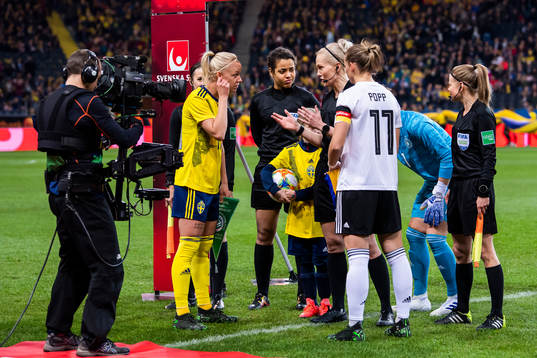 Caroline Seger of Sweden and Alexandra Popp  of Germany