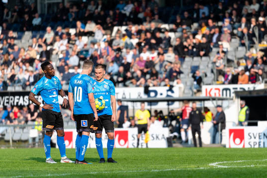 Halmstads Sadat Karim, Gabriel Gudmundsson  och Pontus
