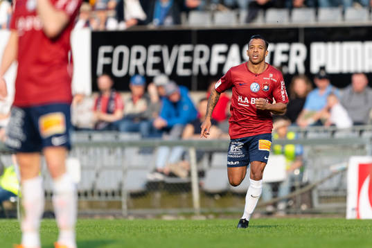 Örgrytes Joel Qwiberg blir inbytt