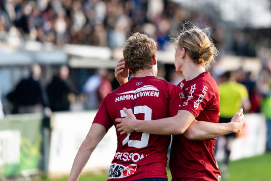 Örgrytes spelare jublar
