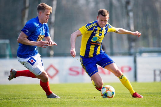 Åtvidabergs Lucas Öhrn och Eskilsminnes Niklas Jönsson