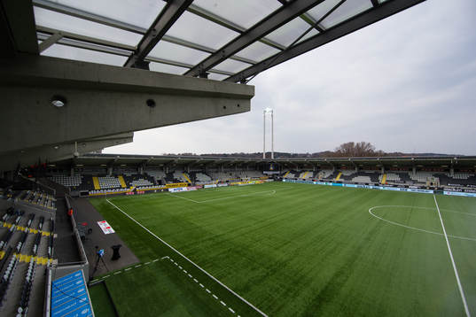 Bravida Arena interiört innan fotbollsmatchen i