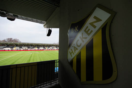 Bravida Arena interiört innan fotbollsmatchen i