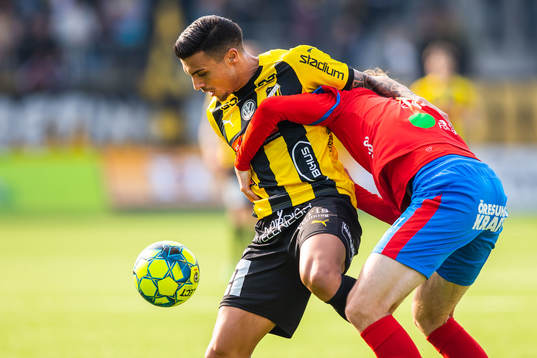 Häckens Ahmed Yasin och Helsingborgs Adam Eriksson