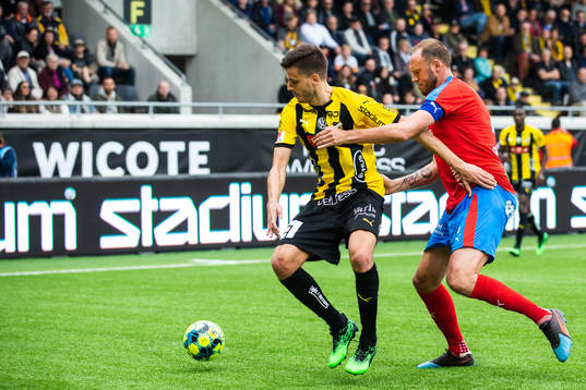 Häckens Alexander Jeremejeff och Helsingborgs Andreas