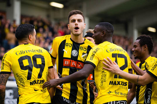 Häckens Alexander Jeremejeff  jublar
