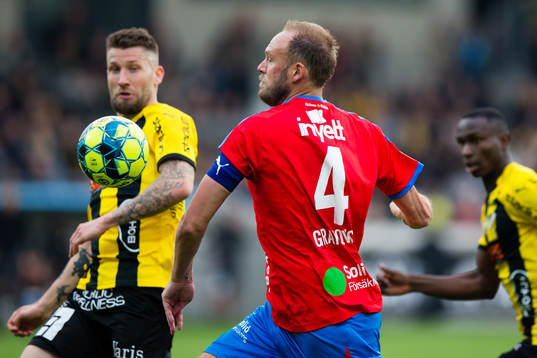 Häckens Joona Toivo och Helsingborgs Andreas Granqvist